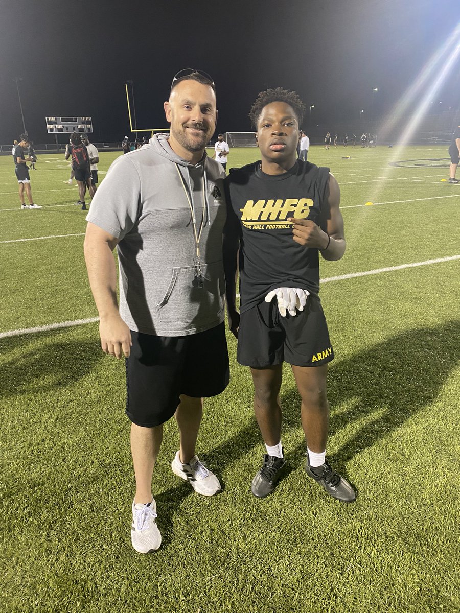 TAkunwafor's tweet photo. Huge thanks to @CoachHallUNCP , @Coach_Denson863 and @UNCP_Football for hosting a camp and allowing me to be apart of such a great experience! Had a great time. https://t.co/Ln2p7bNVKl