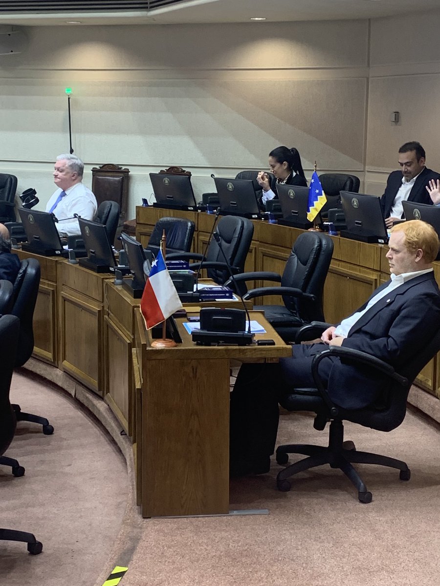 daniel_nunez_a's tweet photo. En histórica votación de Royalty, los senadores de Evopoli F.Kast, L.Cruz-Coke y S.Keitel se ausentan y no dan ninguna explicación….. 
Lo mínimo, dar la cara y venir a votar!!!!! https://t.co/UQTNPjRk6E