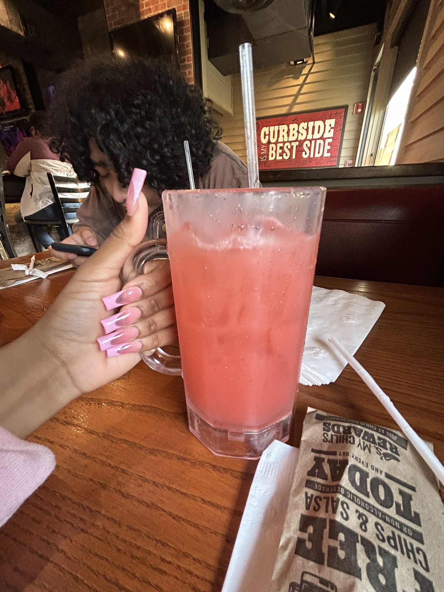dolly on Twitter "chilis strawberry lemonade so goodddd https//t.co/nDxKyxtYAu" / Twitter