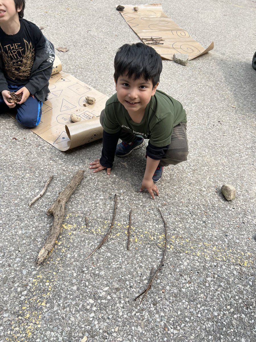 MsMeganMcCann's tweet image. Some awesome patterns! @stpetersaints #HandsOnMath #Kindergarten