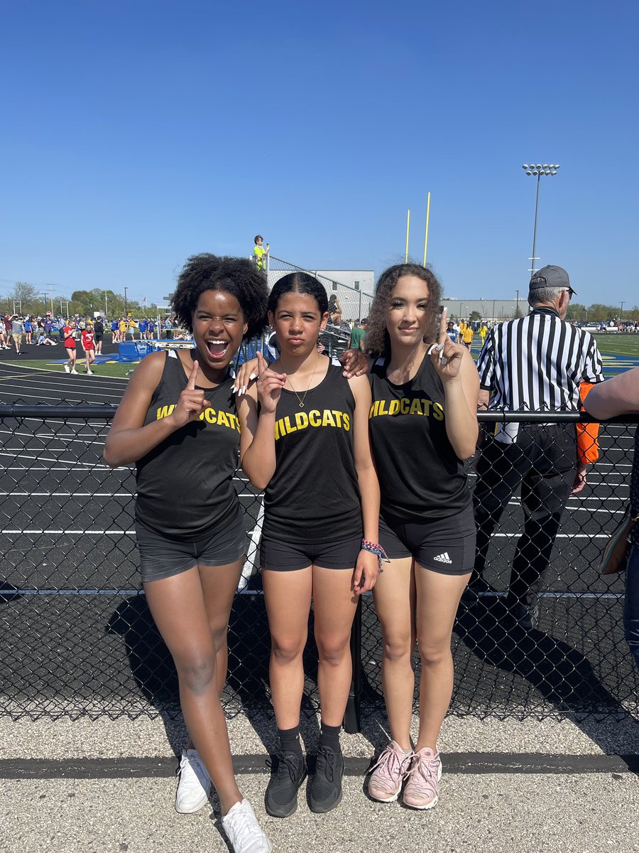 Congratulations Kayla F, Izzy K and Aniya M on your 🥇1st place 🥇in the Hurdles Relay!   Way to GO Lady Wildcats! 🏃‍♀️🏃‍♀️🏃‍♀️🖤💛🐯#wildcatwow #flwathletics #flwtrack #thatshowweroll #wawmproud