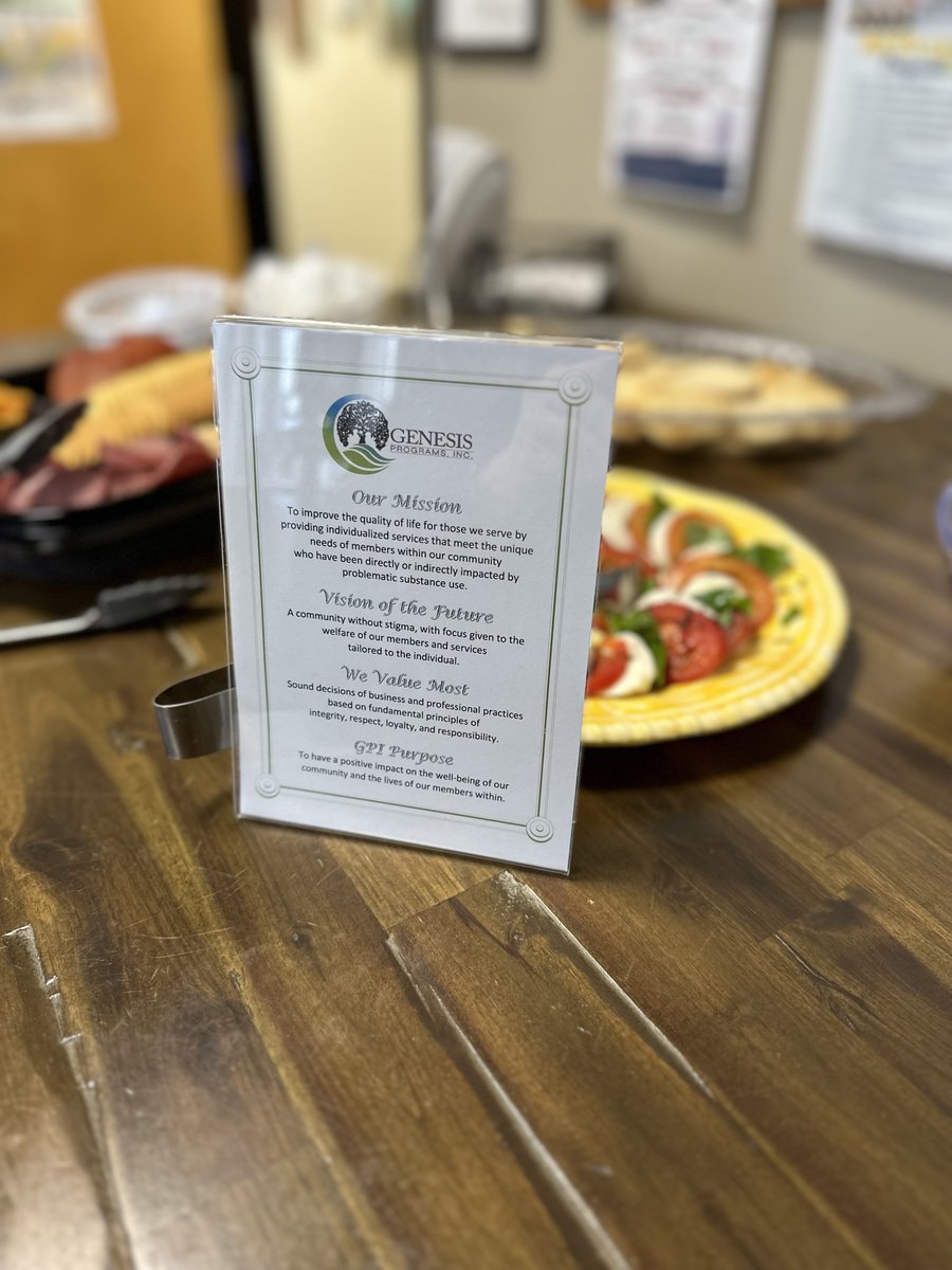 GenesisProgram's tweet image. Special guest today at Genesis Programs, Dr Grayson, came out to teach our staff about better posture and tricks to staying aligned. Well presented and answered all our questions, and we can&apos;t Thank you enough for all the great tips!!! 
venturachiro.com