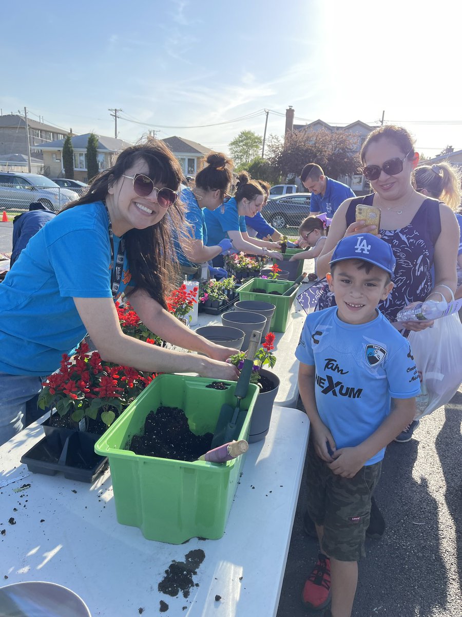 Carina B. tweet media