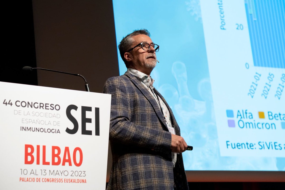 SEinmunologia's tweet photo. 🦠 Respuesta inmunitaria y #COVID.
El Dr. @alfredocorell, catedrático de Inmunología @unisevilla @HospitalUVRocio 🗯 nos cuenta qué ha sido lo mejor del año 🎸 durante el 44 Congreso #SEI2023 en #Bilbo 💪

https://t.co/NcYrTKUy8s https://t.co/hidnLqsoti