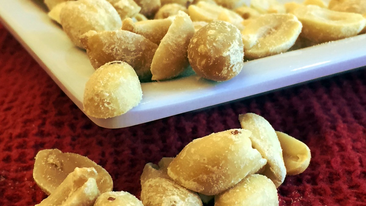 #FoodAllergy NEWS: A skin patch containing a very small amount of #peanut protein may become a safe new way to treat #PeanutAllergy in toddlers, #NIAID’s Dr. Alkis Togias writes in an <a href="/NEJM/">NEJM</a> editorial on the EPITOPE trial results: : bit.ly/3VQ3qqF

#allergy #NIH