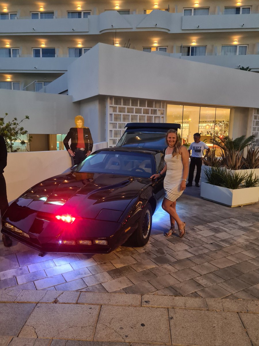 Lozza_DS92's tweet photo. Kitt @ Iberostar Sabila tenerife 

Think it's a Spanish V.I.P event tonight. We didn't get invited 🤦🏼‍♀️😬🤣🤣🤣 https://t.co/xRm2htpG7R