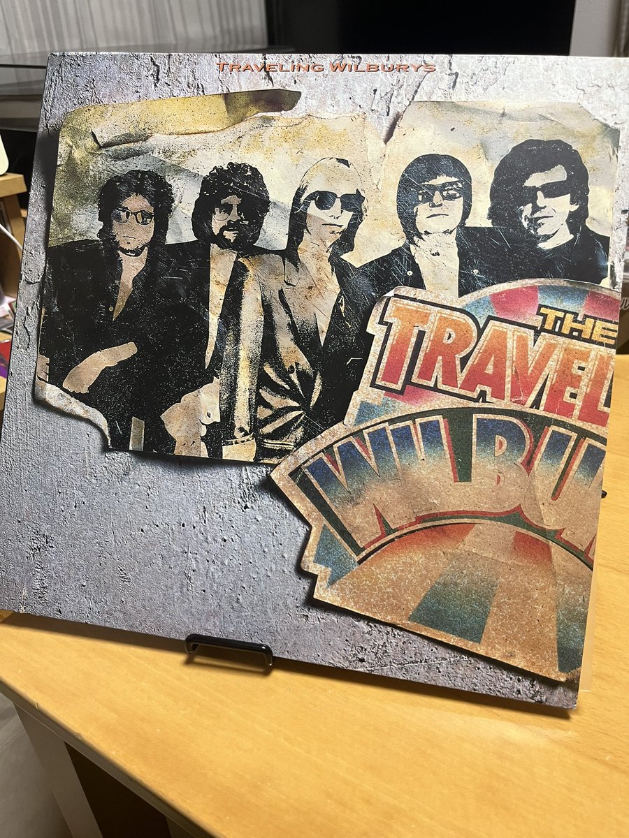 hikifunejazz's tweet image. 何故か最近は久しぶりにジョージ・ハリスンばかり聴いてます
先日セット・オン・ユー聴いたからかな
優しい声に癒されます
#GeorgeHarrison #7inch #12inch #レコードのある生活