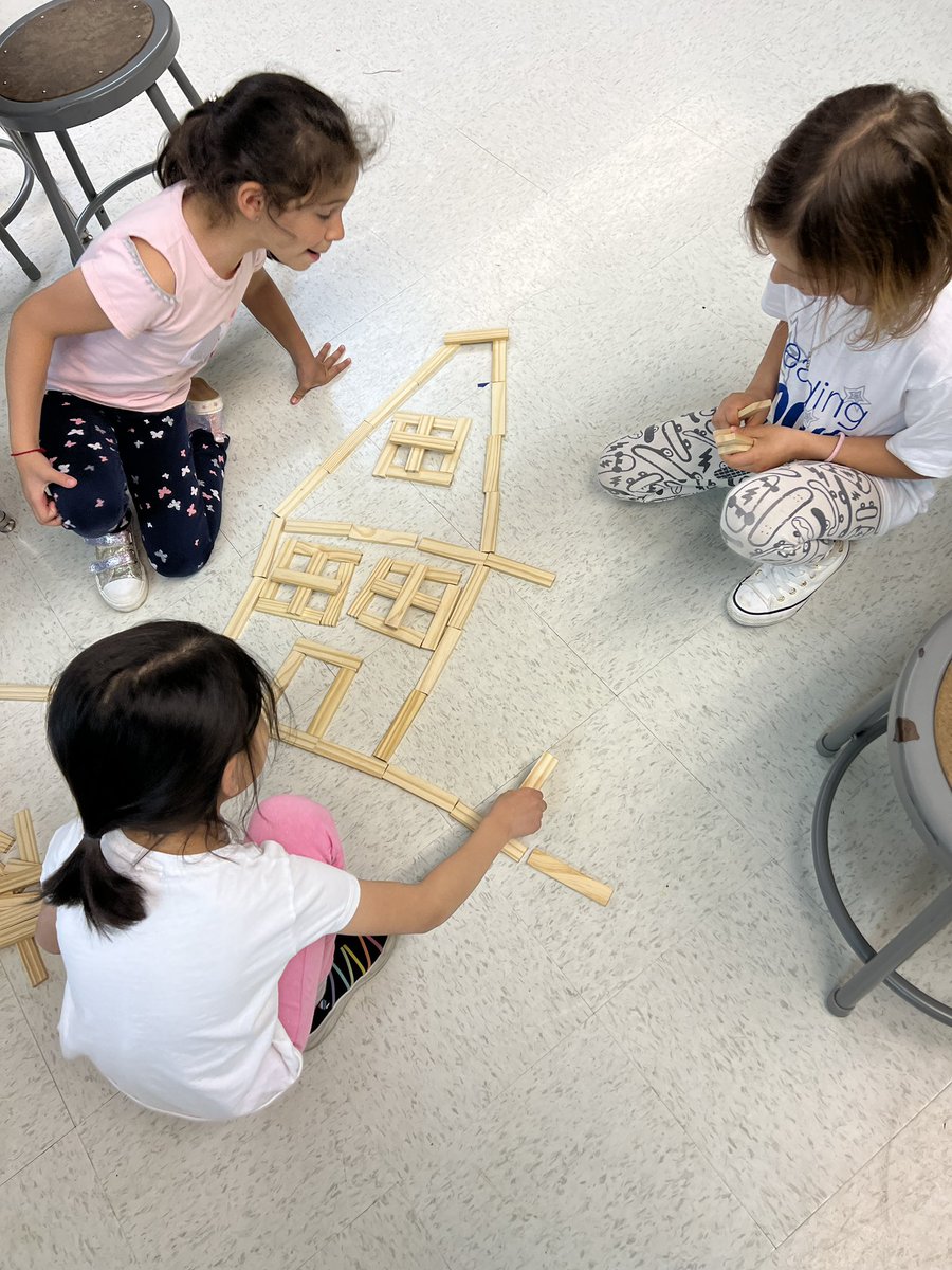 STEAMolishus's tweet photo. A little symmetry, a little science, a little art, a little fabrication - that’s what we do in STEAM class. 1sts and 2nds learning about patterns in nature and creating butterflies cut from #fabmakerstudio. Today’s warmup - symmetry team challenge. #STEMinPA #CRSTEAM https://t.co/iWXp9nN5qS