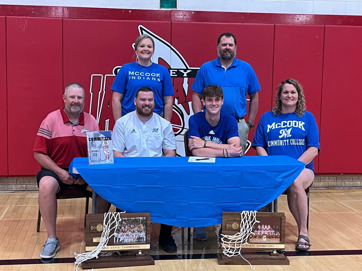 Lori Brandl tweet media