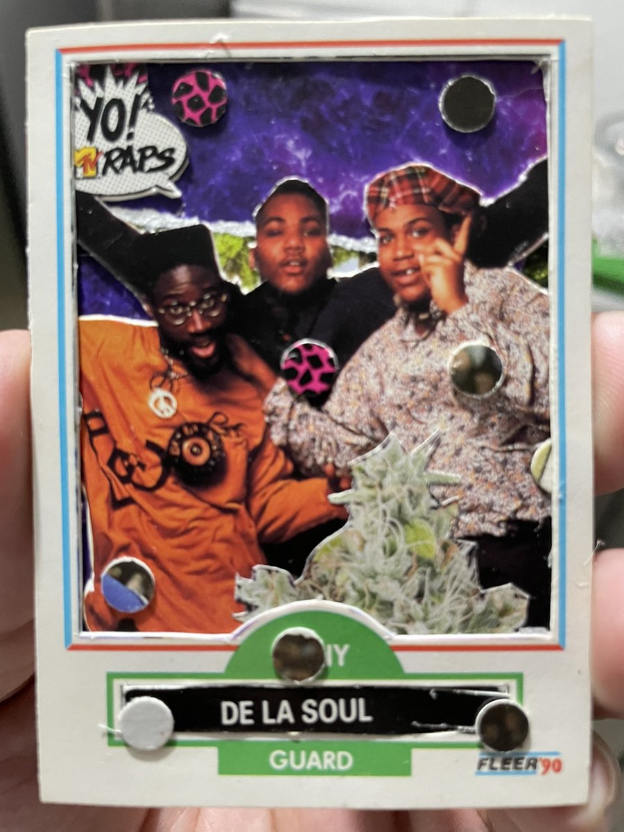 IFCKINGLOVEKIWI's tweet image. With all this new #tezos sentiment I feel I need to introduce myself again 😂✌️ My name is Ejkew I’m a collage artist and a beatmaker. Been here since the early HEN days. Made a lot of great art with wonderful people and looking forward to creating more. Here is a sample of my…