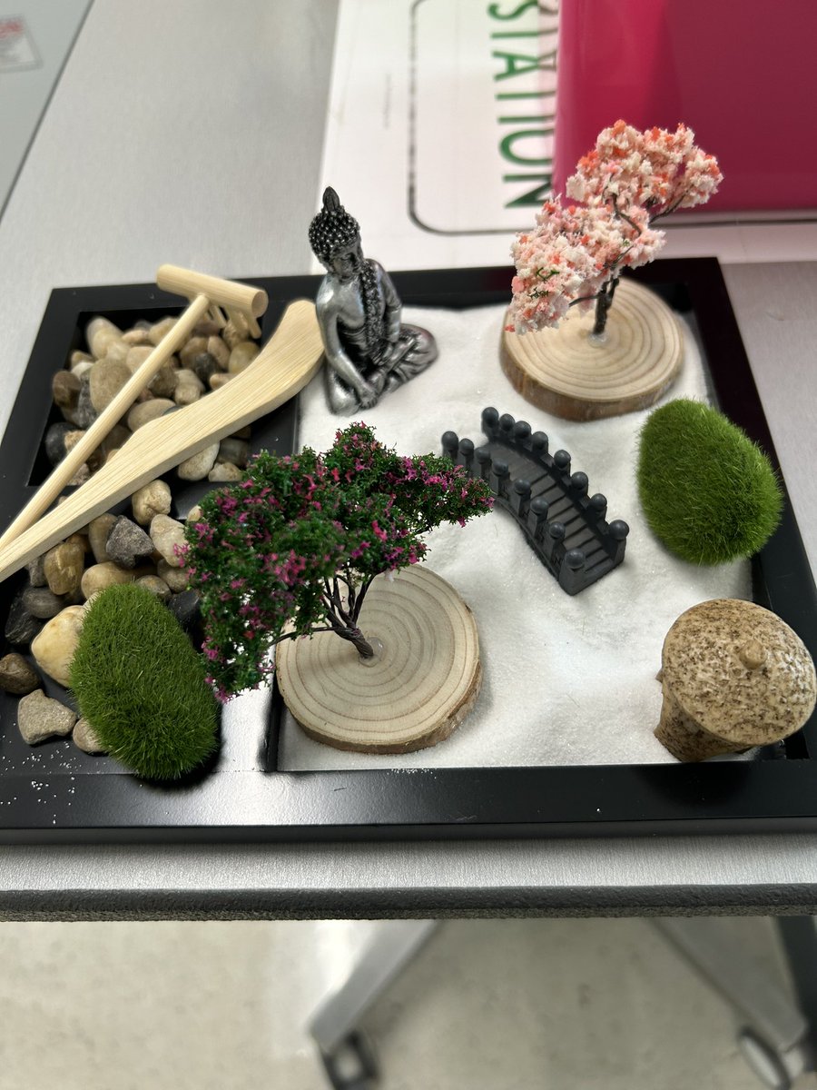 Today is the day to recognize school nurses across the country for keeping students healthy, safe &amp; ready to learn! Mrs. Molina and I wish all <a href="/schoolnurses/">NASN, Inc.</a> a very Happy National School Nurse Day! 🎈🎉🎈🎉