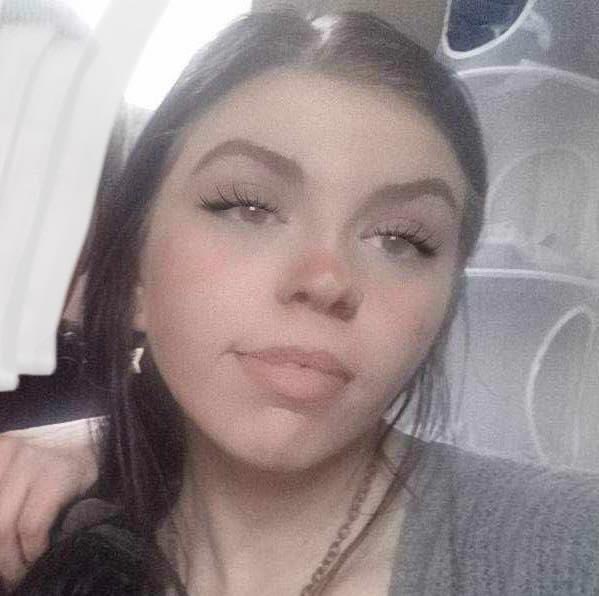missingNamerica's tweet photo. Karlee Holbrook (24) 🚨 MISSING 🚨 #BOLO 👀 From Oklahoma but last contact she was in Phoenix, AZ on 4/17/23.
Family is very concerned for her safety.
#MissingInAmericaNetwork 🇺🇸 #MissingInArizona #MissingInOklahoma
Source: https://t.co/JAn7KqJEyg https://t.co/F2VN4PYG2H