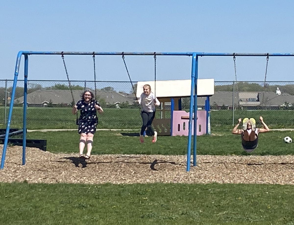 Mrs.Finocchiaro tweet media