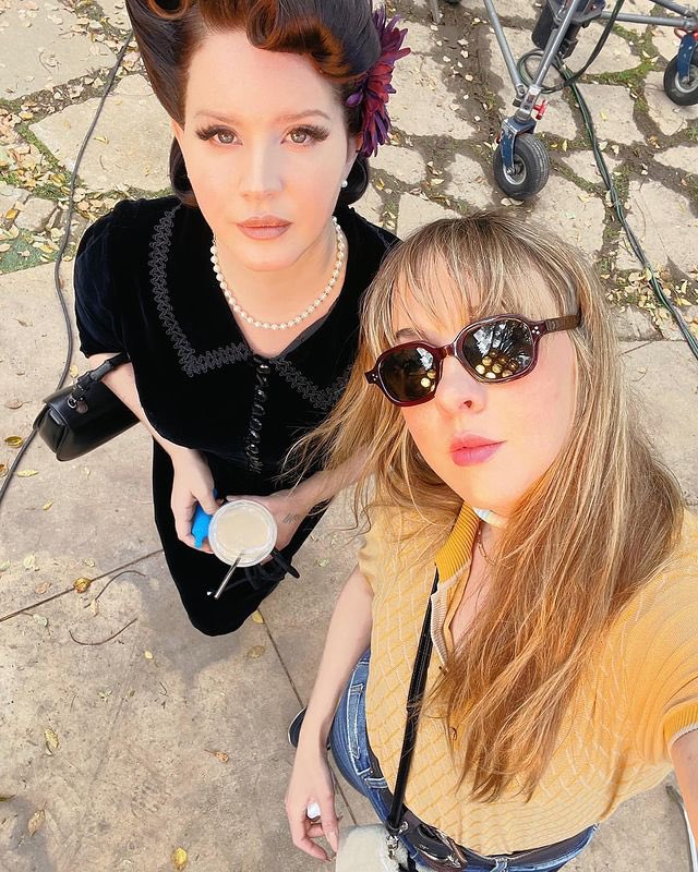 Lana Del Rey Brasil on Twitter "Lana Del Rey nos bastidores do clipe de “Candy Necklace”."