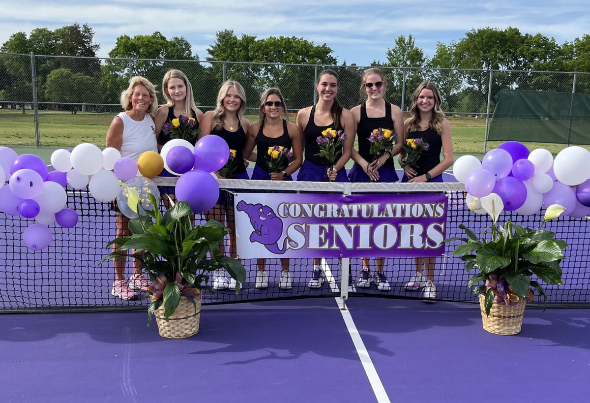 BGHSPurplesNews's tweet image. Congratulations to our senior members of the Lady Purples tennis team!