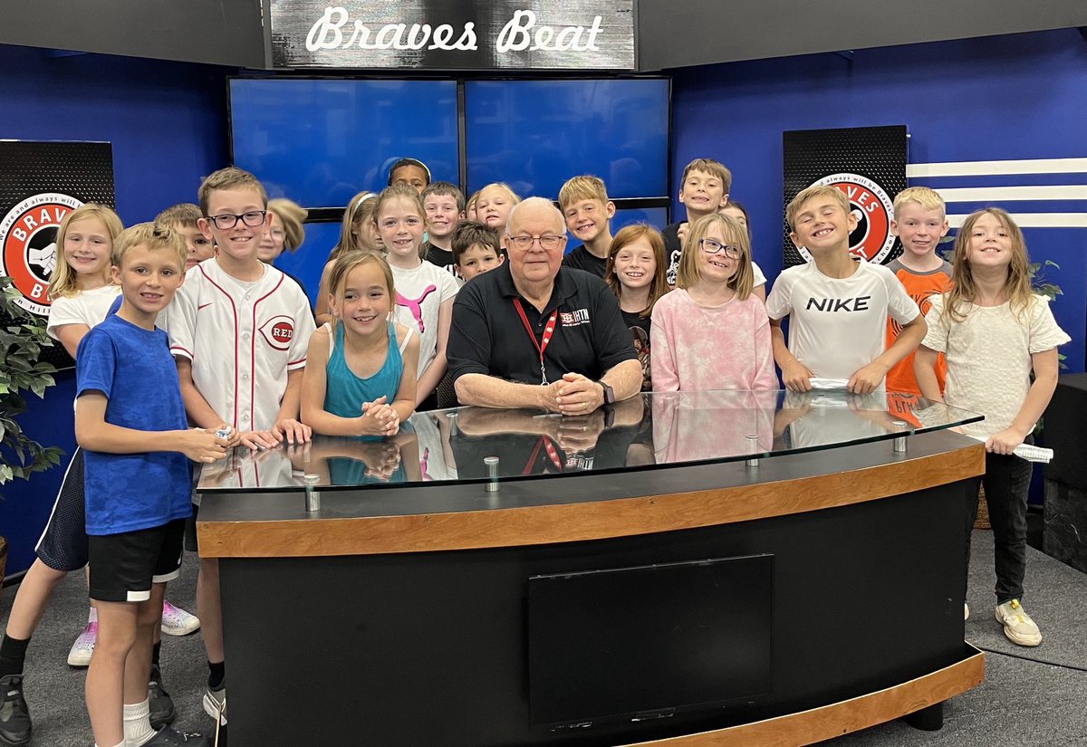 IHBravesBeat's tweet photo. Mr. Dupps with Ms. Yarnell’s students after they produced their weather reports on the chromakey set. The students were so excited to be on the set. It was a great day for all😊 https://t.co/fD3IP7YbVO
