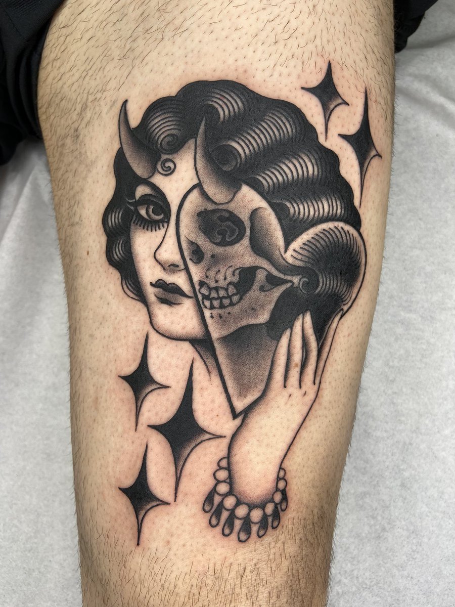 leonardofds's tweet photo. Galera de São Paulo capital que gosta de tattoo oldschool, neo tradicional bem estiloso: convido vocês a darem uma olhada no meu portfólio, vários trabalhos e desenhos disponíveis lá! https://t.co/FRjMTpEaPd https://t.co/RBDmA7b5It
