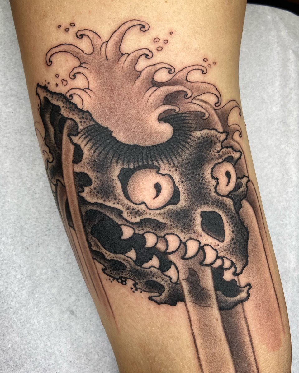 leonardofds's tweet photo. Galera de São Paulo capital que gosta de tattoo oldschool, neo tradicional bem estiloso: convido vocês a darem uma olhada no meu portfólio, vários trabalhos e desenhos disponíveis lá! https://t.co/FRjMTpEaPd https://t.co/RBDmA7b5It