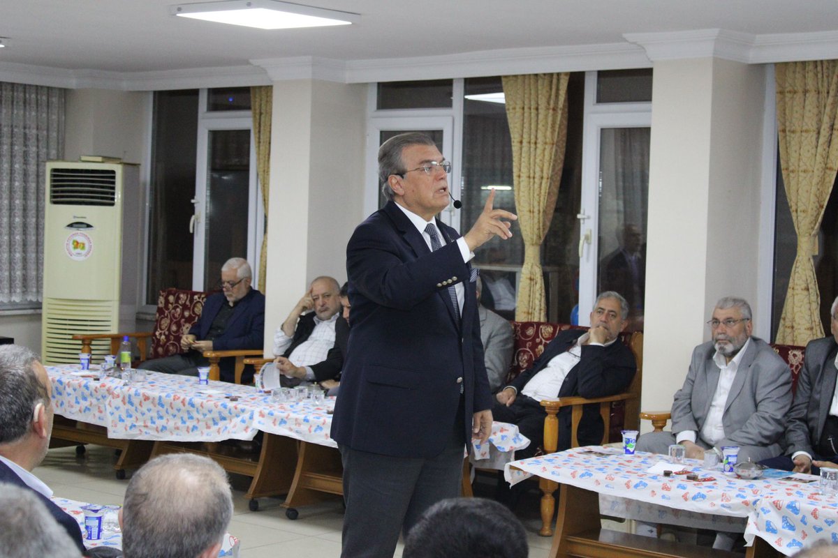 AhmetSavull's tweet photo. Bu akşam Malatya Poskıran Derneğimizde Yeniden Refah Partisi Genel Başkan Yardımcımız ve İstanbul 2. Bölge Milletvekili adayımız Prof. Dr. Doğan Aydal Hocamızı ağırladık. Programa katılan değerli başkanımıza, ekibine ve tüm misafirlerimize teşekkürlerimi sunuyorum. https://t.co/udptTfONEV