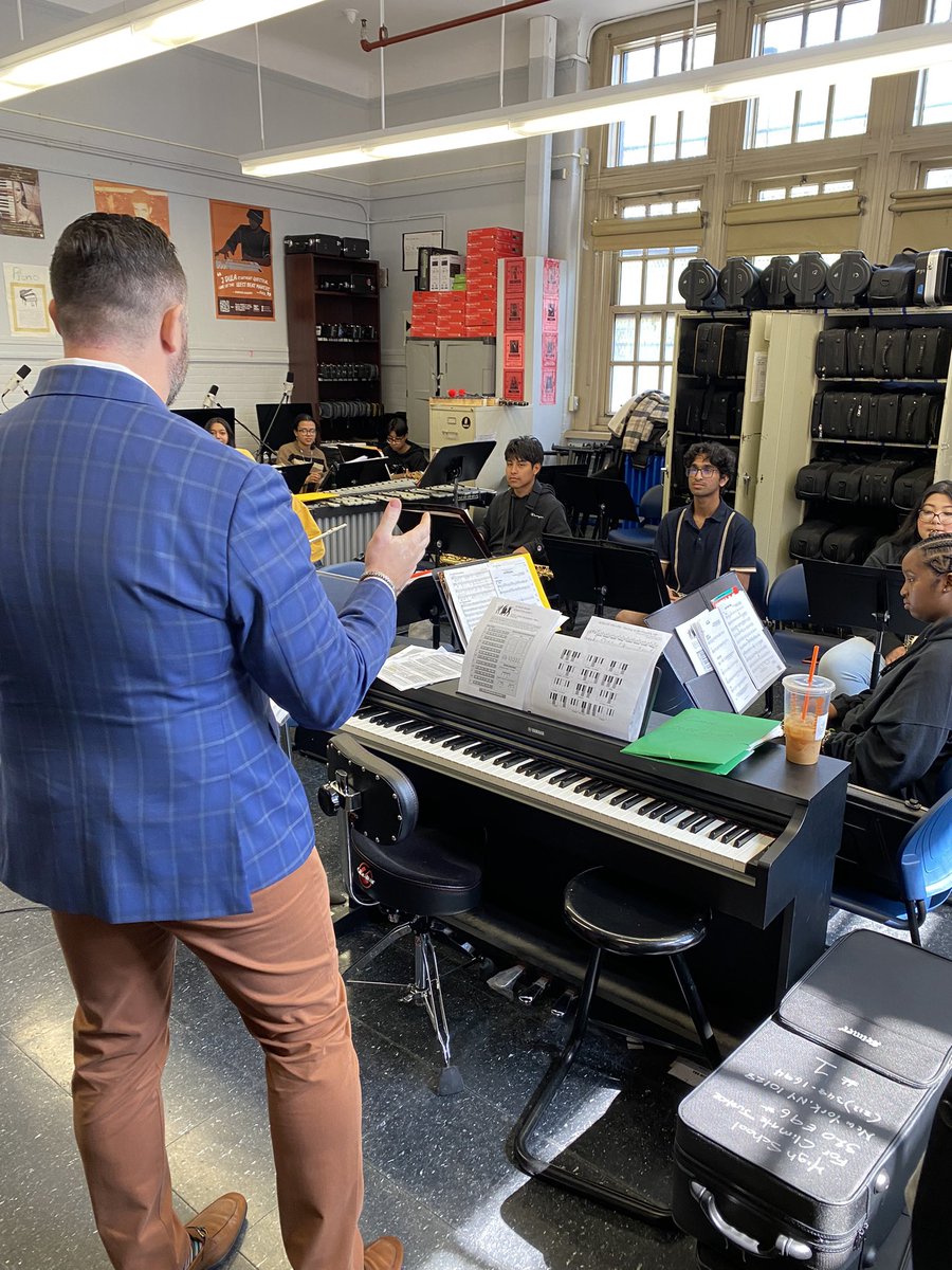 Was our pleasure to host Brian DiMarino, <a href="/jpmorgan/">J.P. Morgan</a> Head of Operational Sustainability for Principal For A Day®. Students and staff had the opportunity to speak with an industry leader directly tied to our schools theme! <a href="/pencilorg/">PENCIL</a> #PFAD2023 #jaguarfamily #communitypartners