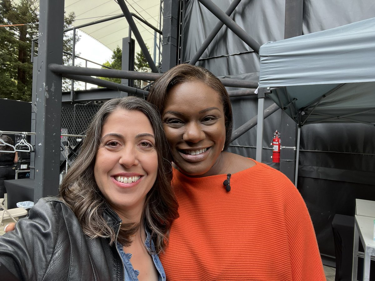 And this is a wrap! It’s been so fun to be part of the developer keynote #googleio working with Jeanine and crew. Time to checkout all the awesome announcements from @googlecloud