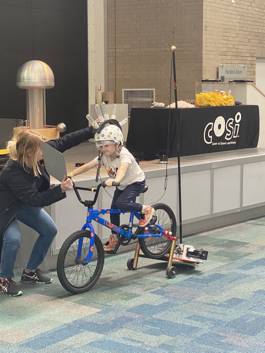 We had an awesome trip to COSI today! <a href="/beDCSD/">besDCSD</a> we couldn’t have done it without all our awesome volunteers!!