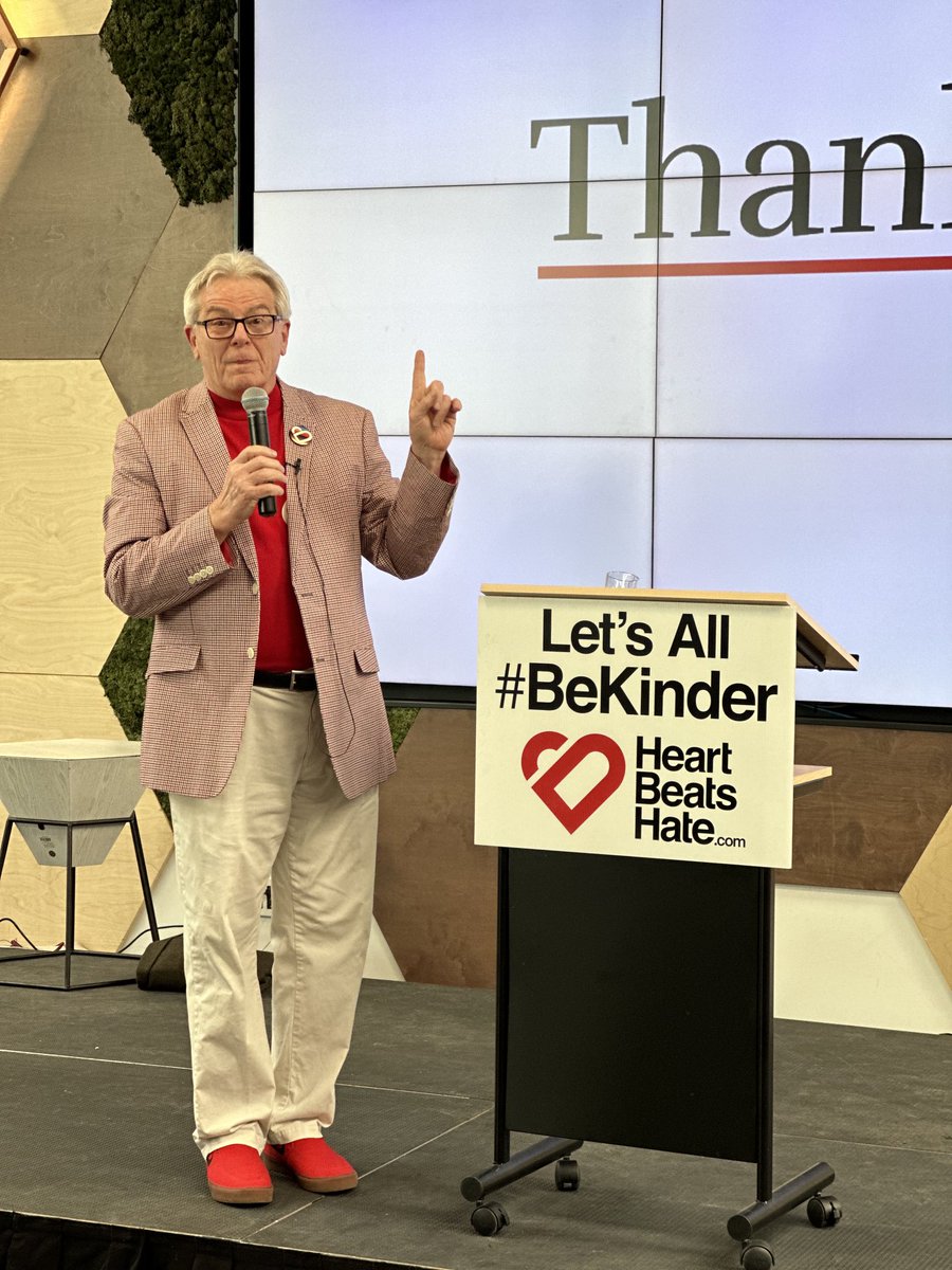 Joan Fisk tweet media