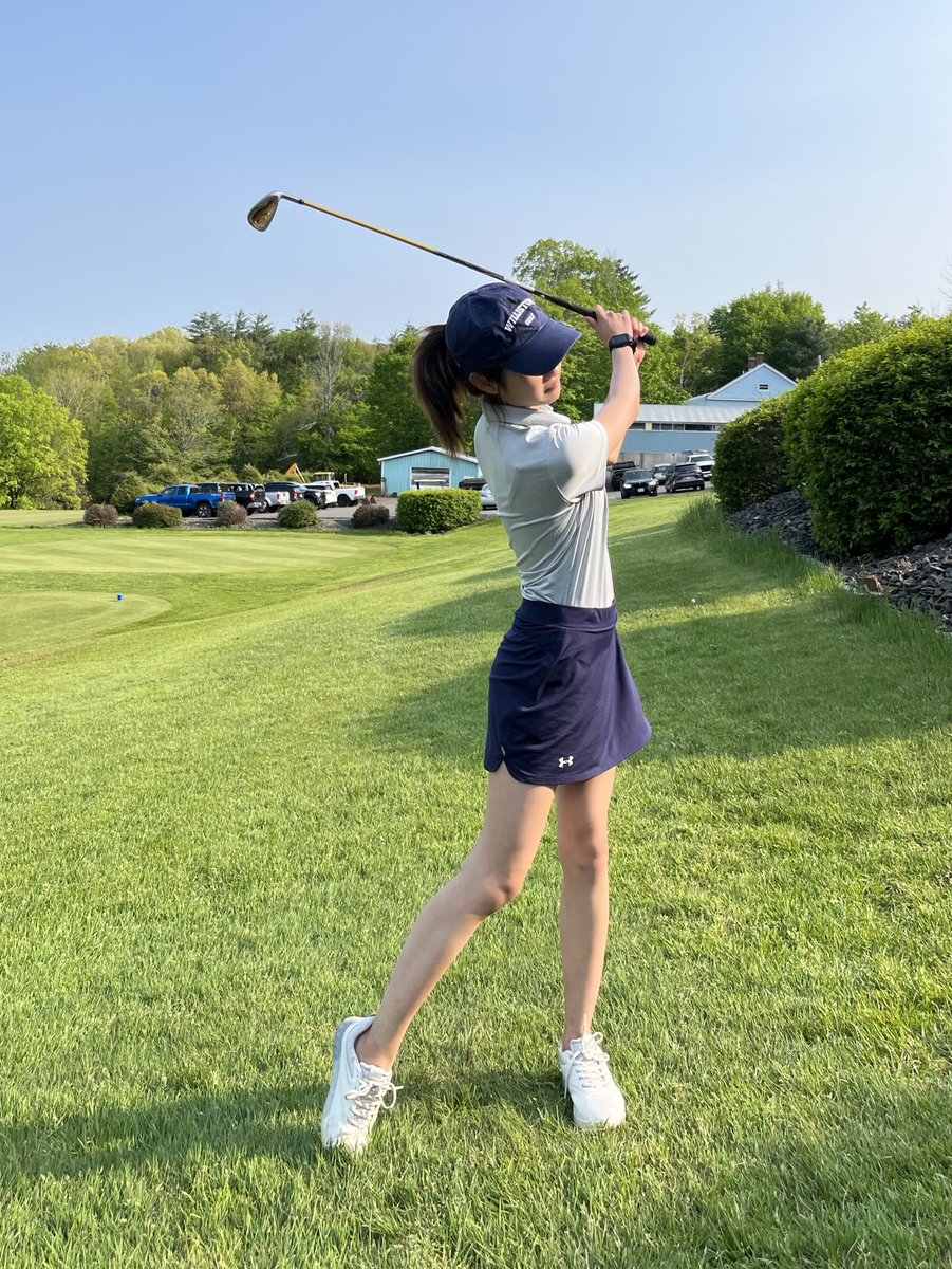 Willistonteams's tweet photo. Happy Senior Day to varsity golfers Kiko Xu and Cici Yu!!!! The team sent out our seniors in style defeating both Miss Hall’s (5-0) and Miss Porters (4.5-.5)!!! Mayphia Zhou was the match medalist with a 46 at Southampton CC!! #lifesport #wildcatsforlife @WillistonNS https://t.co/UzDhXovjFs