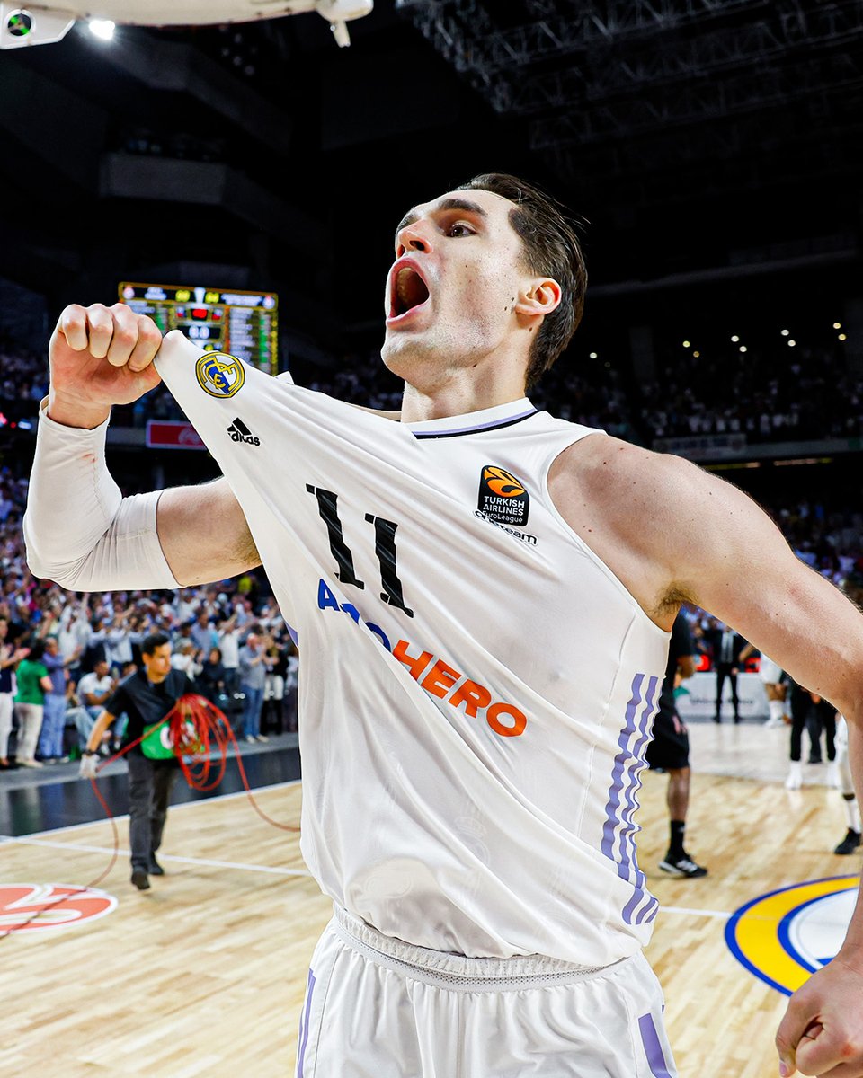 RMBaloncesto's tweet photo. 🛡 ¡Este es nuestro escudo! 🛡 https://t.co/pJlDnyQKKA