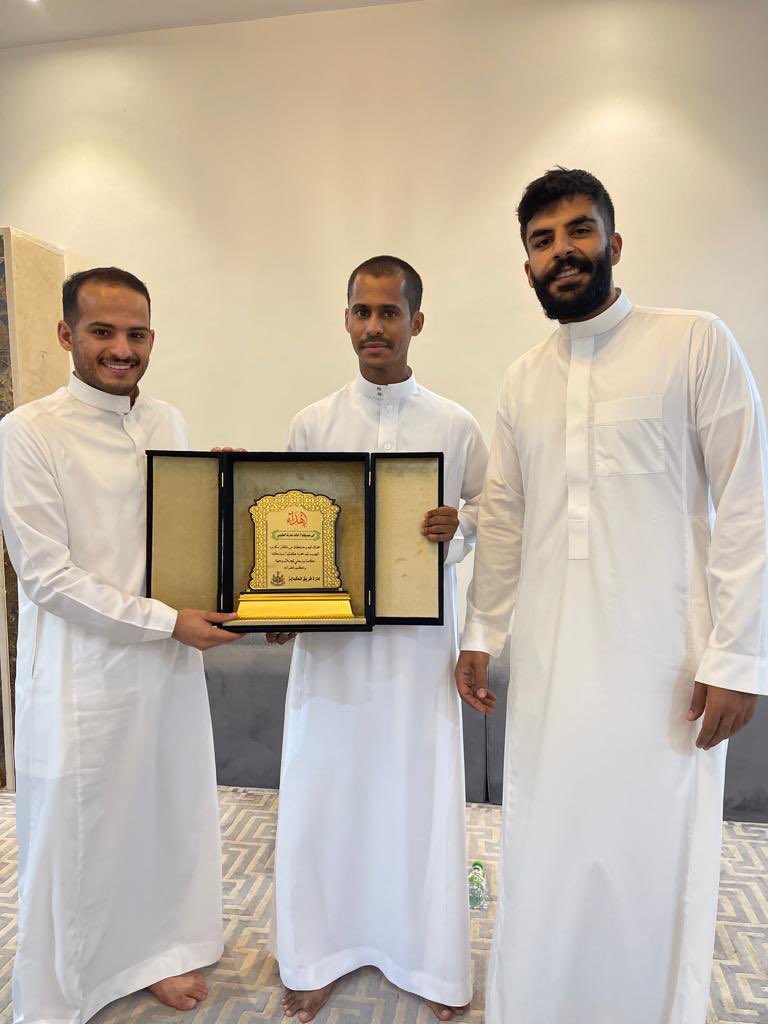 المكبايز tweet media