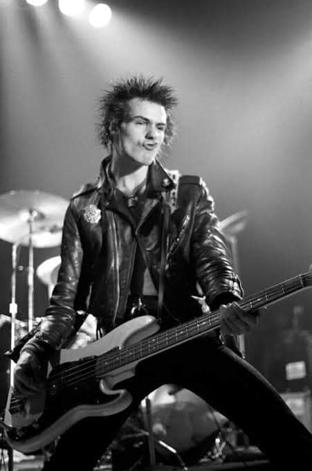 In Memoriam of Sid Vicious 
(May 10, 1957 - February 2, 1979)
Gone, but not forgotten, happy heavenly birthday     