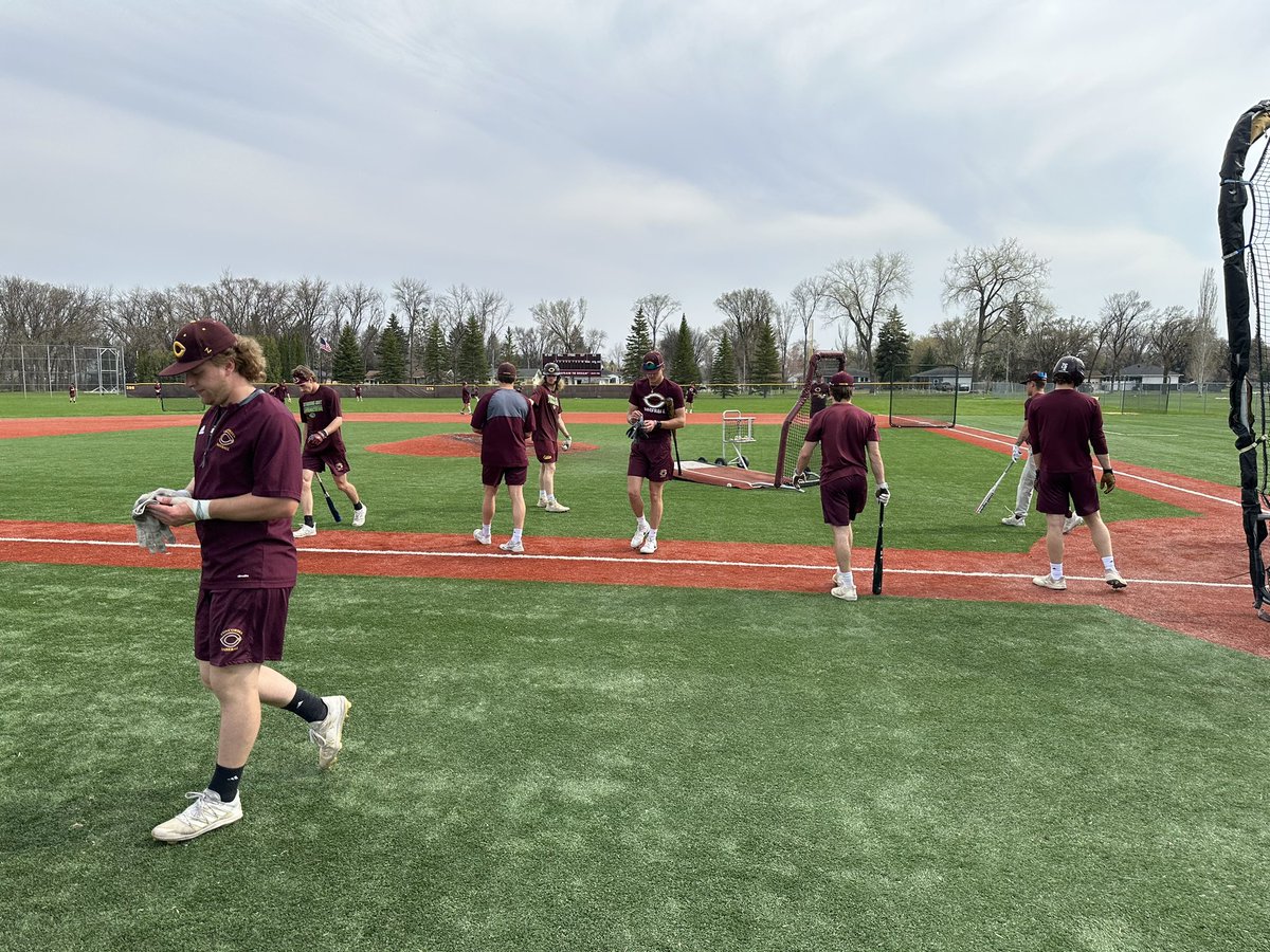 CobberSID's tweet image. What's better than regular practice? 
Postseason practice!!!

Media Coverage ✅ 
Extended BP✅
Sunshine✅
Excitement ✅