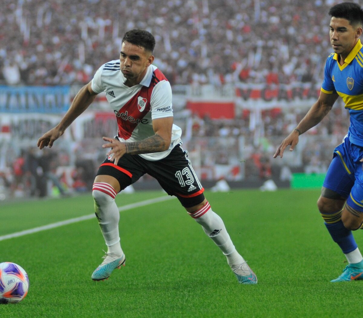 JuanPabloMarron's tweet photo. En los últimos 5 partidos que River y Boca jugaron en el estadio Monumental (desde 2019 al último domingo) el Millonario contó con 37 llegadas claras al arco rival y Boca con 14. River ganó 3 juegos, Boca 1 y empataron otro. La propuesta, y los planteles han sido superadores. https://t.co/vX8rGrxqGJ