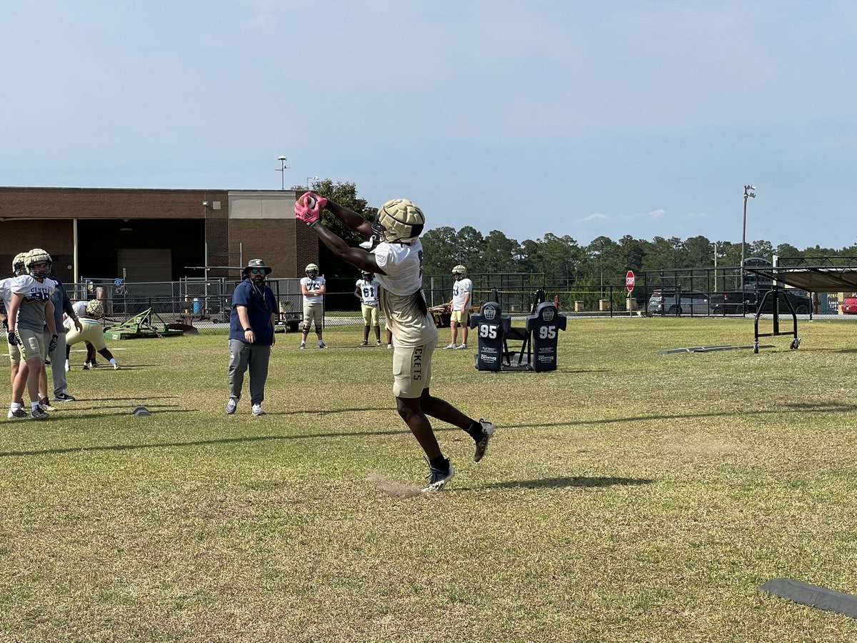 tcchsyjfootball's tweet image. Final practice of #Spring23 is in the books! We’re on to Perry..#TheCounty #W1NTHEDAY #TogetherWeSwarm #RecruitTCC