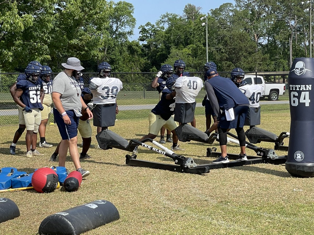 tcchsyjfootball's tweet image. Final practice of #Spring23 is in the books! We’re on to Perry..#TheCounty #W1NTHEDAY #TogetherWeSwarm #RecruitTCC