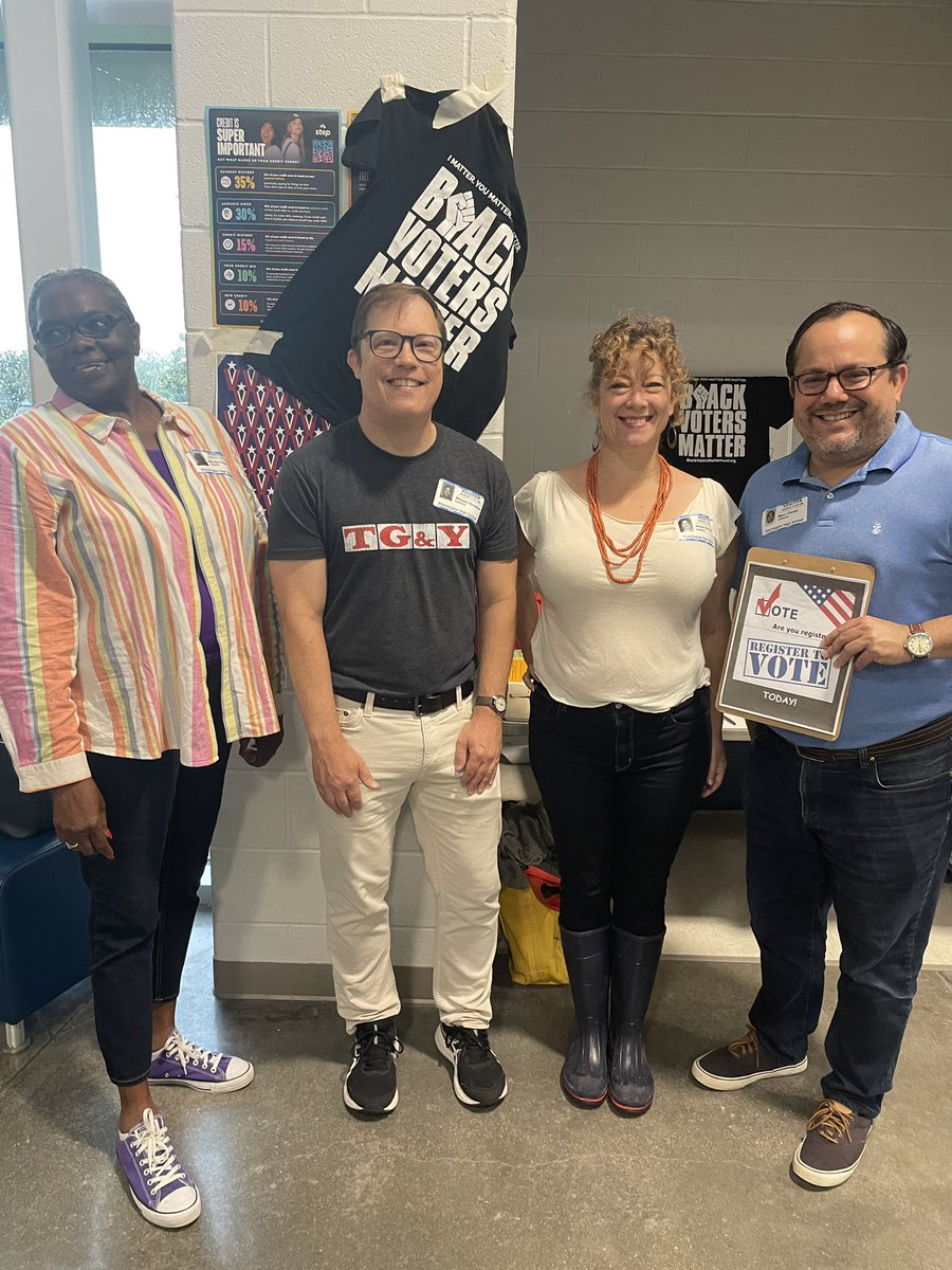 GJHGforLIFE's tweet image. Booker T. Washington High School had a great opportunity to register scholars during our partnered  voters registration drive during the lunch period. @_cphilli2 @DrUyenTieu @BTW_WRS @BookerWrs @RaulCollins16 @HISDFACE @CodwellWRS