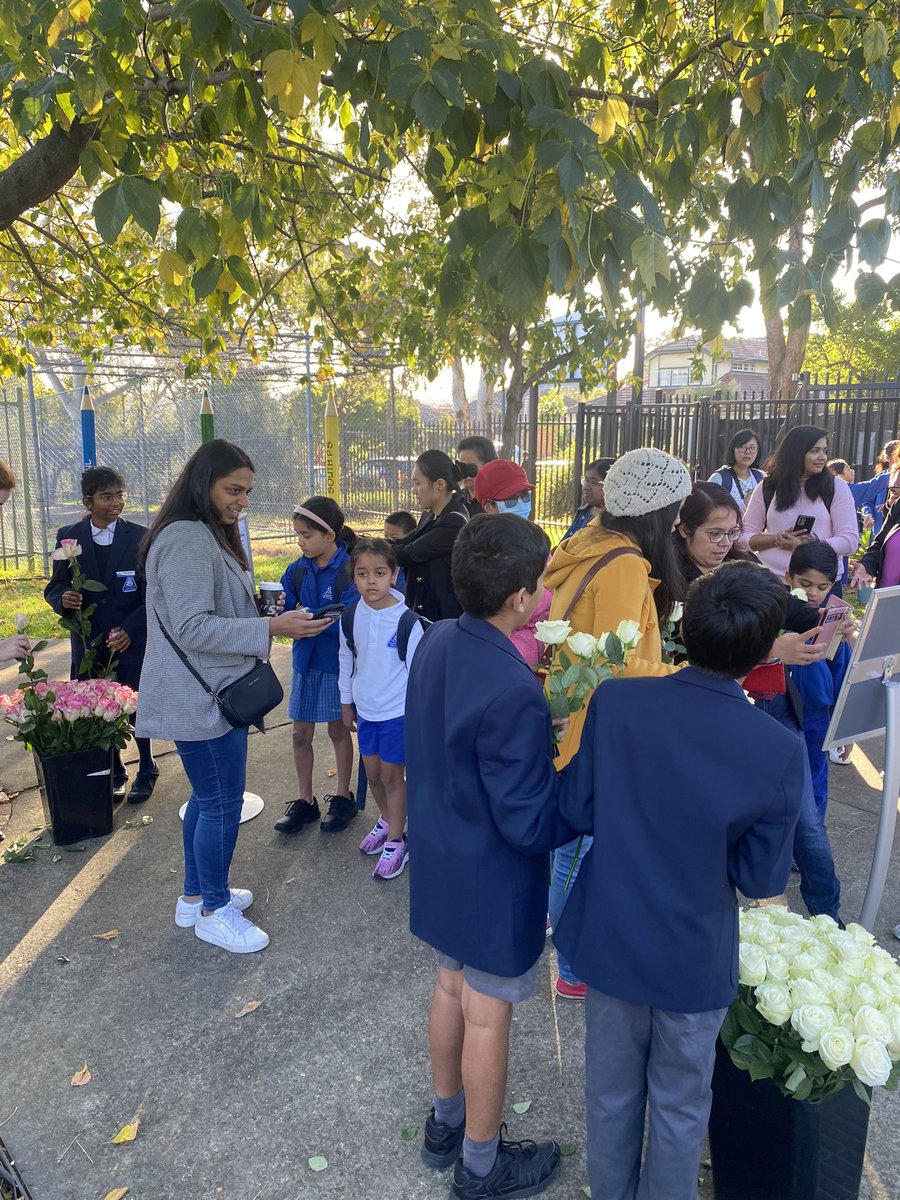 A special morning celebrating our mothers and mother figures in our lives at SSPS this morning! A rose and a light brekky to brighten up their day! Thank you to all our helpers and volunteers making this a success!