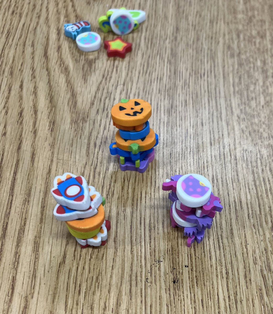 mrscoddsclass's tweet image. Learning all about multiplication today! The kids actually cheered when I told them it was our new unit! ☺️ #secondgrademath