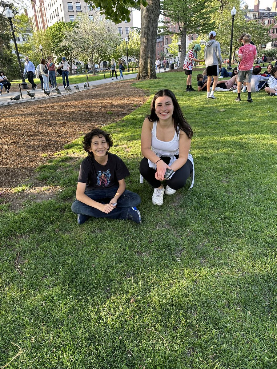 Alisha Hogg 🐬 tweet media