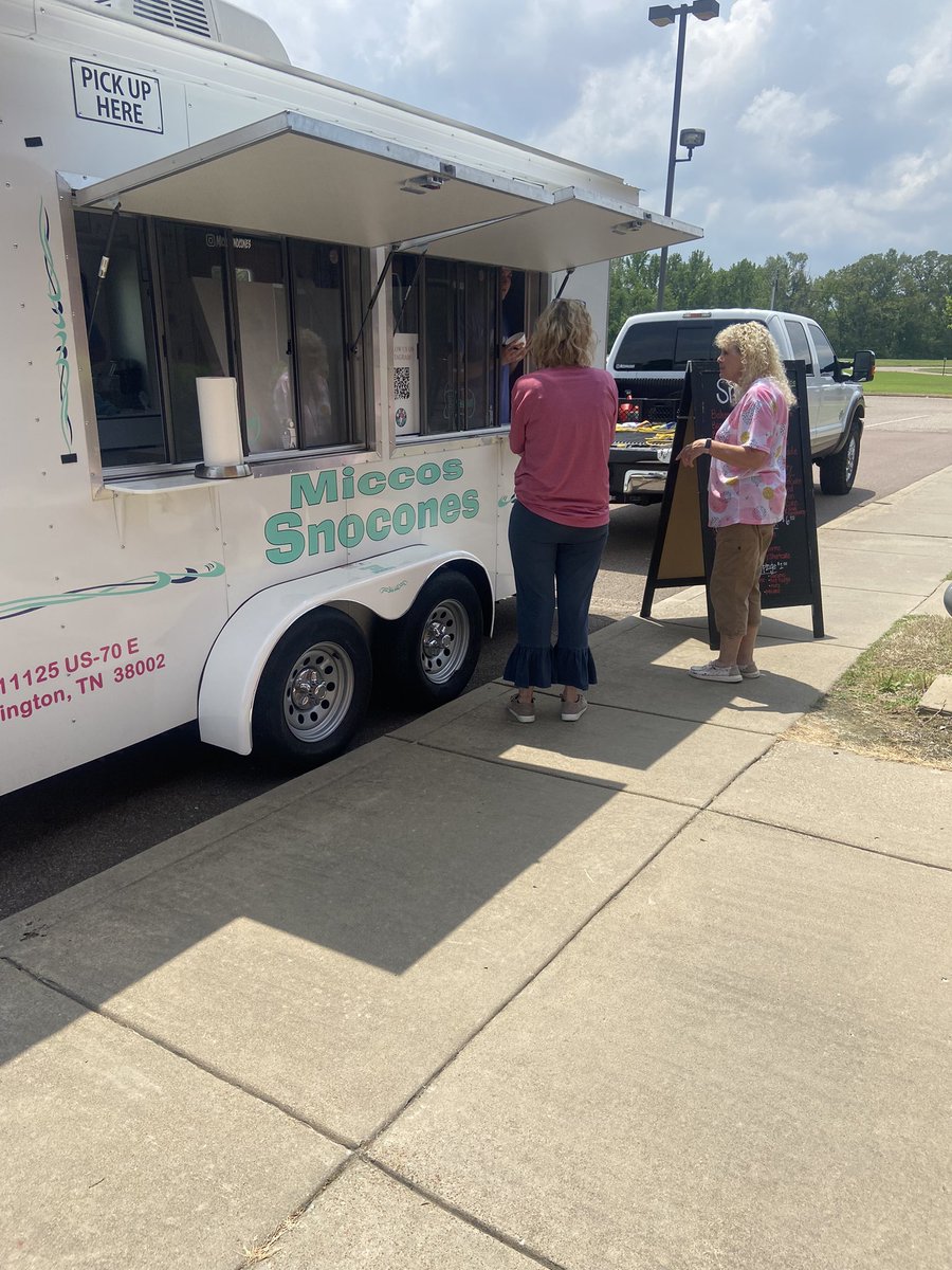 Teacher Appreciation treats! Thanks to <a href="/miccossnocones/">Miccos SnoCones & Shakes</a>  they were amazing! If you haven’t had one we highly suggest you do. Thanks for loving on our teachers today ❤️🤍💙 #patriotpride #AESpatriots #endlesspossibilities