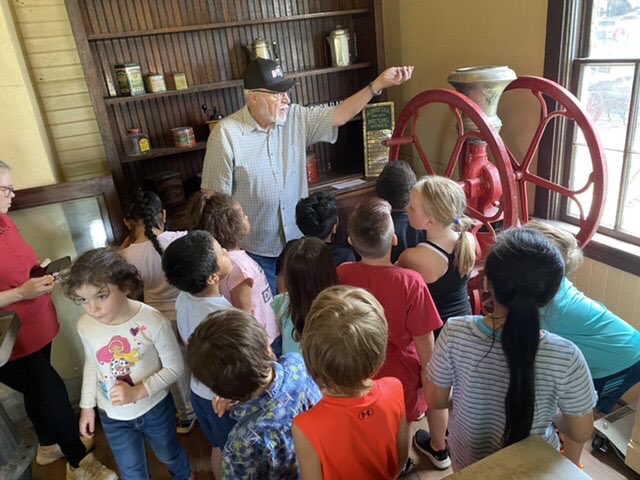 Halversontweets's tweet photo. First Grade Field Trip to the Historic Museum
The first graders enjoyed learning about the past. The volunteers did a wonderful job role playing. Thank you everyone for helping make this event a success.
@AlbertLeaSchool #Halversonrocks https://t.co/M2IPSNCZNm