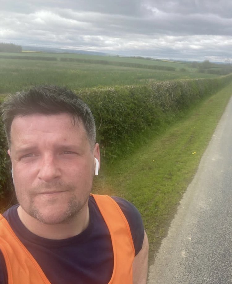 DaveMLY's tweet photo. That’s it!!! Last run done before the @runforall Rob Burrow half marathon on Sunday. After a week of having a chest infection I’m pleased I even managed to get that far. #MND @mndassoc https://t.co/2ooqlBpIRW