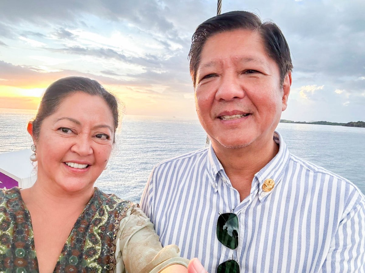 inquirerdotnet's tweet photo. ‘WHAT A WONDERFUL BREAK!’

LOOK: President Ferdinand Marcos Jr. and his wife, First Lady Liza Marcos, enjoy cruising with fellow Asean leaders while in Indonesia for the 42nd Asean Summit. | 📷: BBM/Facebook https://t.co/O2ce83XsWi