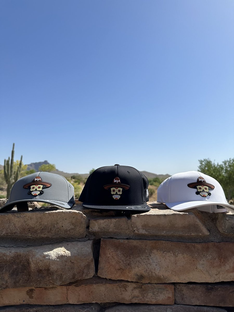 WeKoPa's tweet photo. Got some new lids in the shop. Shoutout @BrandedBills 🔥🔥🔥 https://t.co/QwXBEi7Pr7