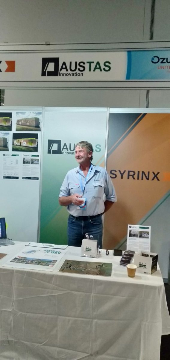 So much happening at #OzWater'23 with many new faces and long-time collaborators. Andy caught up with Andrew Shipp from #Syrinx, one of WaterStart's technology partners, and @RedEyeApps, where they had a great chat on advancing integrated engineering drawings for the water sector