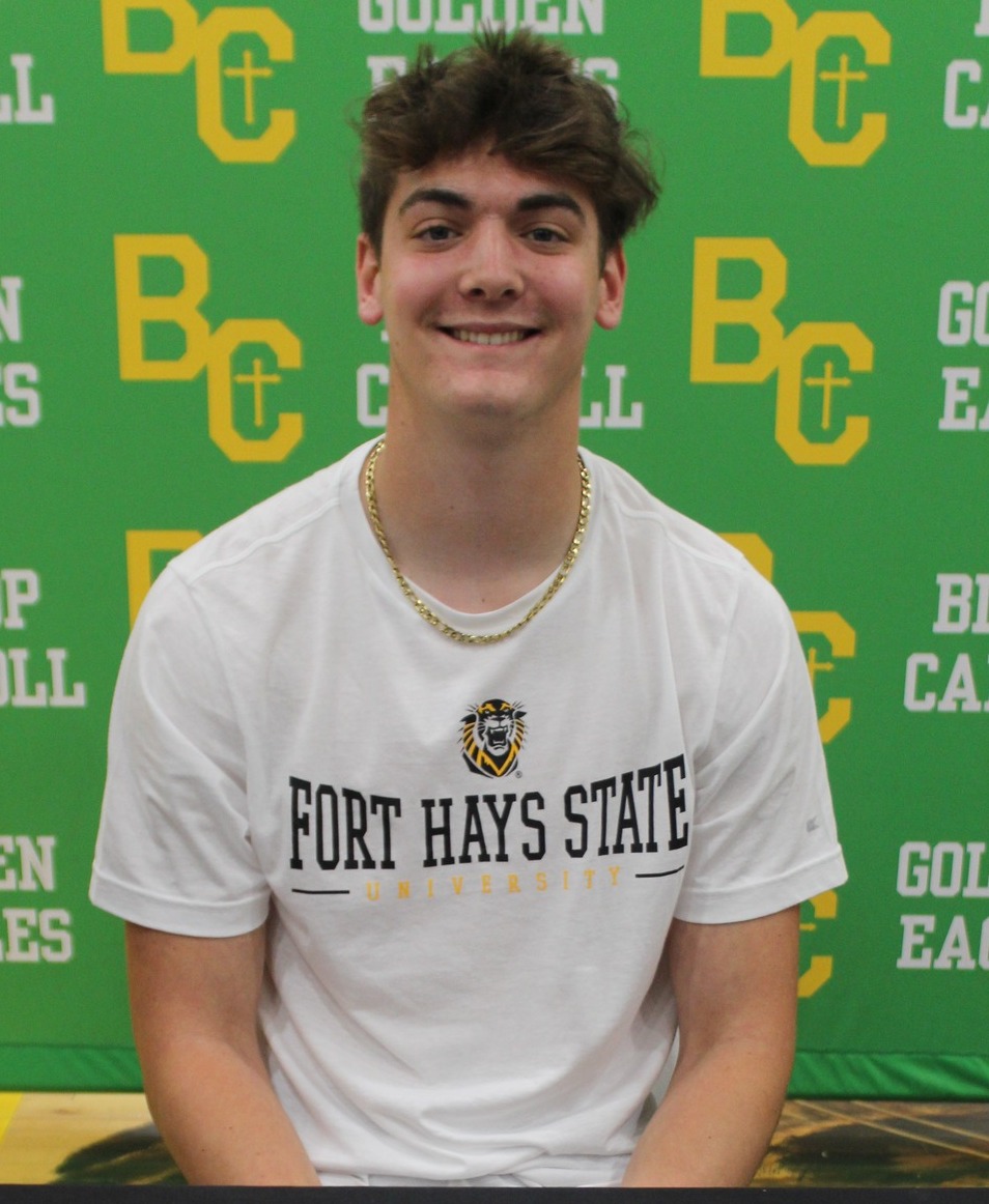 VypeKS's tweet image. Huge day at Bishop Caroll today for the Service Body Shop Dotted Line Tour! Congrats to Peyton Newell-Crowder CC-Baseball, Sam Duling-Labette Community College-Wrestling, Keaton Hansard-Fort Hays State-Track/Field, Landon Forbes- Fort Hays State-Basketball