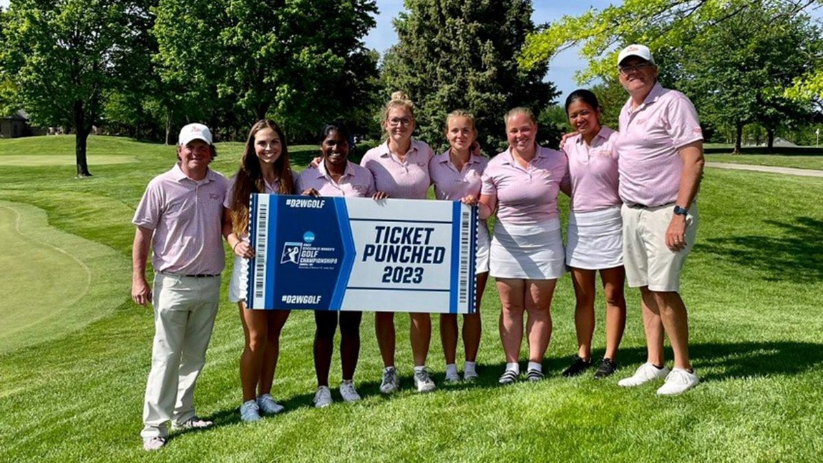 No. 25 @umslwomensgolf punched its ticket to next week's NCAA #D2WGolf Championships at Fox Run in Eureka, Mo., with a 6th place finish at the NCAA East Regional on Wed. The Tritons finished the regional with a score of 929 (317-302-310). bit.ly/3MgYasQ #FeartheFork🔱