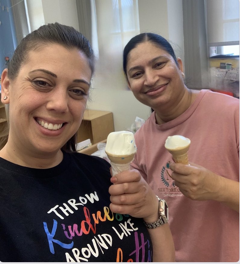 Mrs. Tillotson tweet media