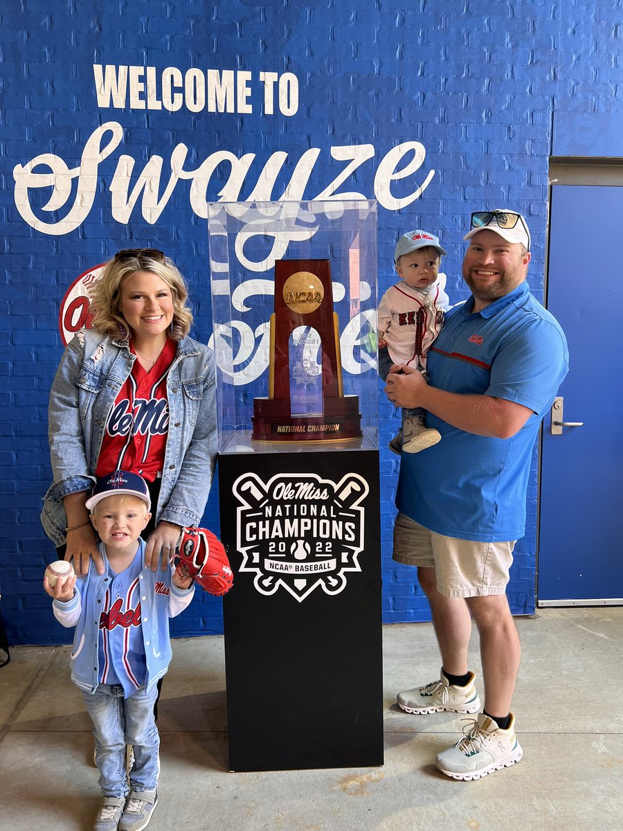baileydigby's tweet photo. @OleMissBSB @OxfordExxon #RebelReady Let’s go Rebs! https://t.co/UDpiJud0yg