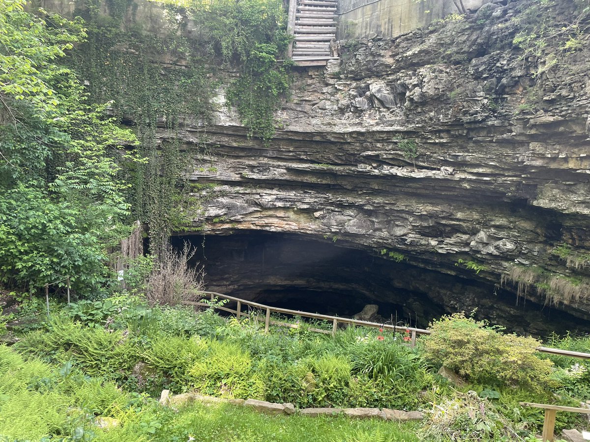Successful trip to <a href="/HiddenRiverCave/">Hidden River Cave</a> to learn about groundwater pollution and the environmental success story of the Hidden River Cave basin. We also learned about the work done by the <a href="/SupportACCA/">Support ACCA</a> and their involvement with the Mammoth Cave region.